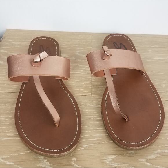 Seven 7  | Rose Gold Thong Sandals Flats 8 - Picture 2 of 7